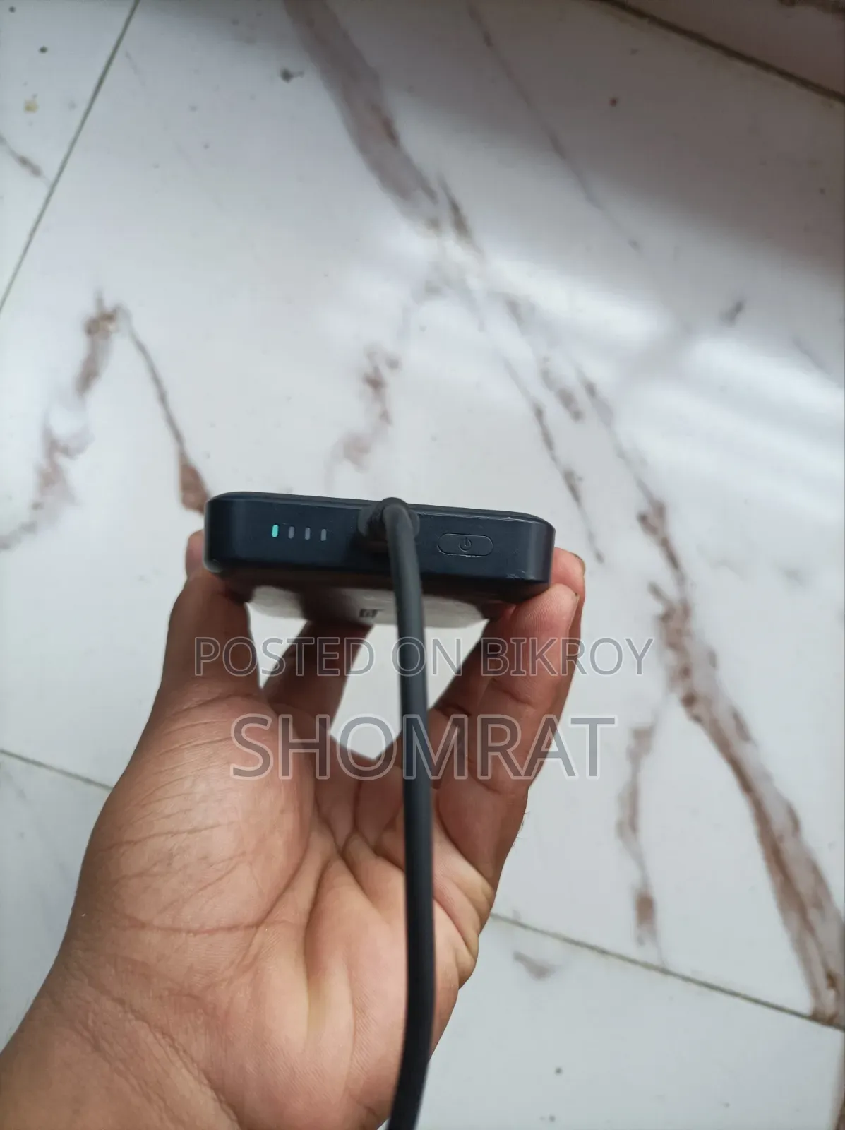 Baseus Power Bank (10000mAh).