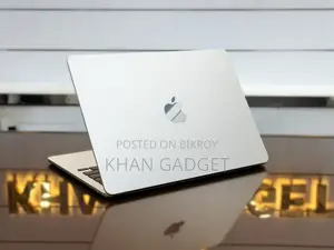 Laptop Apple MacBook Pro 2021 M1 Max 8GB Apple M3 SSD 256GB