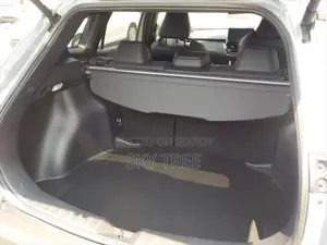 Toyota Corolla Cross 1.8 Hybrid FWD 2022 Gray