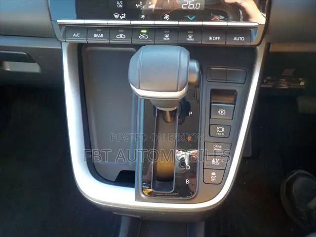 Toyota Noah 2022 Black