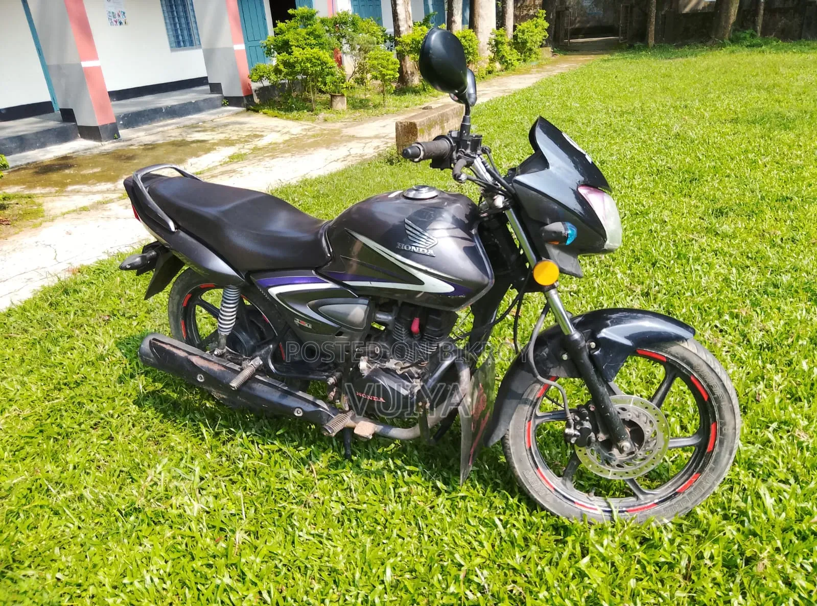 Honda CB 2016 Gray
