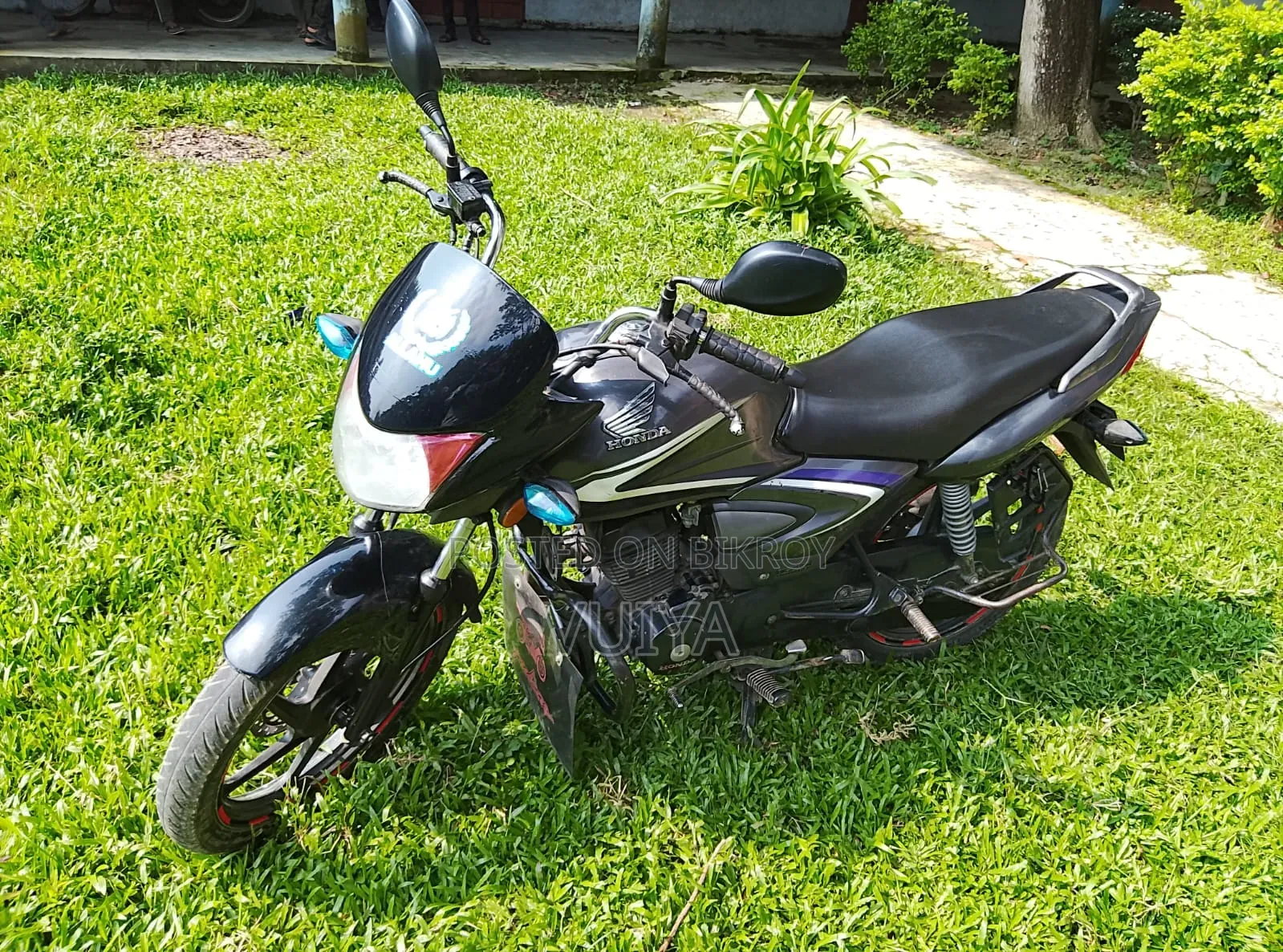 Honda CB 2016 Gray