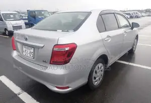 Toyota Axio 2021 Silver