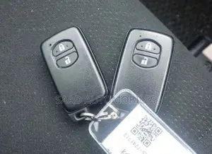 Toyota Axio 2021 Silver