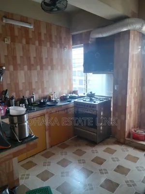 5 Bedroom Apartment in Mogbazar for Sale