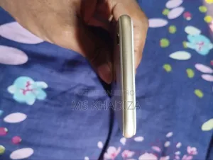 Apple iPhone 6s 64 GB Gold