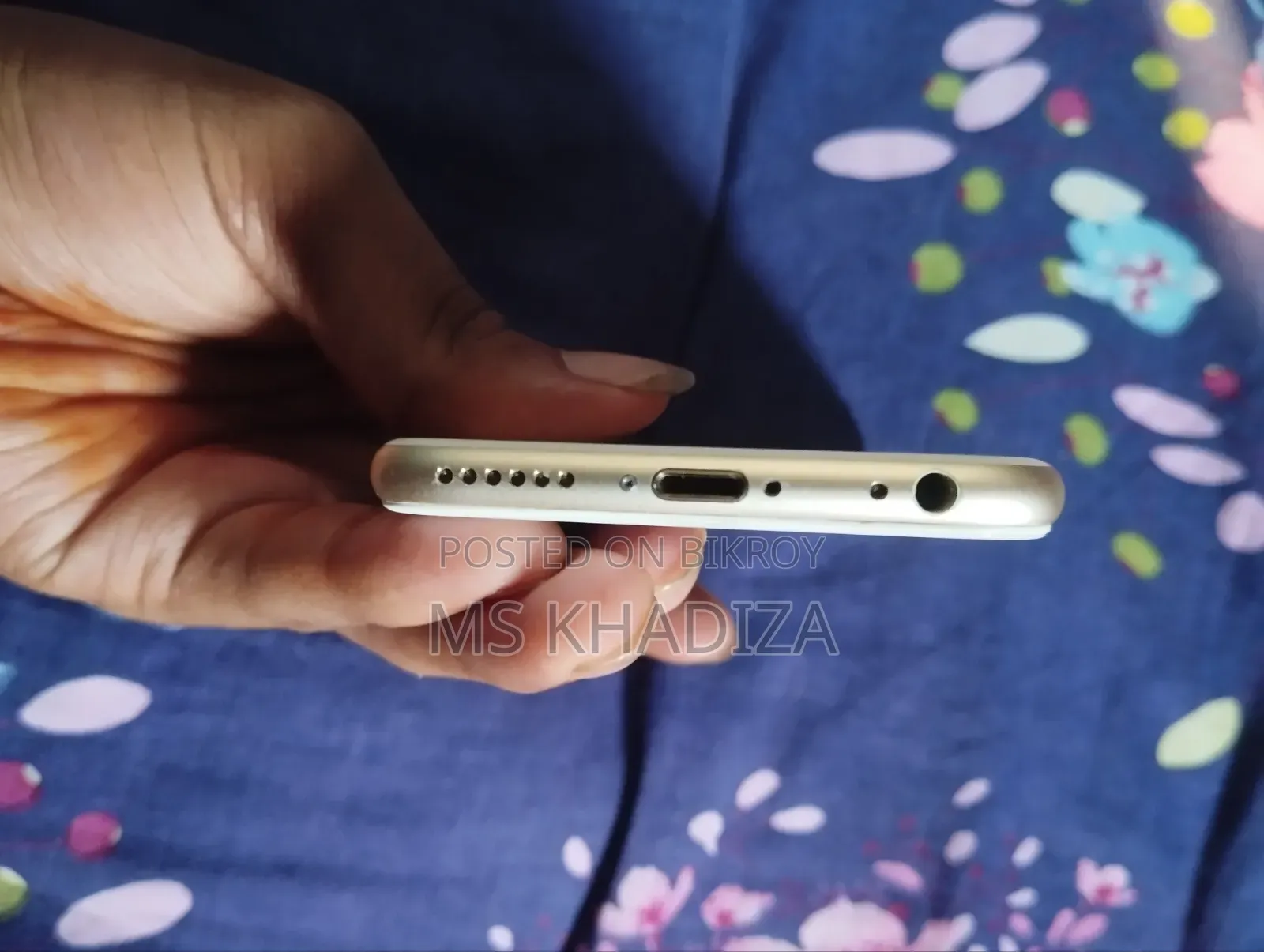 Apple iPhone 6s 64 GB Gold