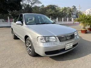 নিসান সানি ২০০৩ সিলভার