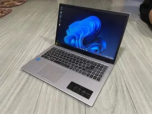 Laptop Acer 4GB Intel SSD 500GB