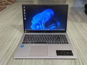Laptop Acer 4GB Intel SSD 500GB