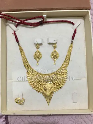 Gold 22 Karat, Foreign.