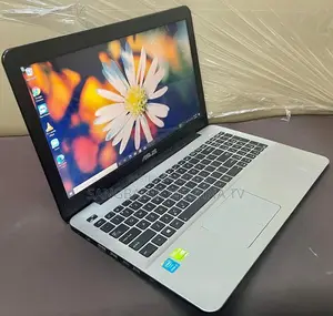 Laptop Asus 4GB Intel SSD 500GB