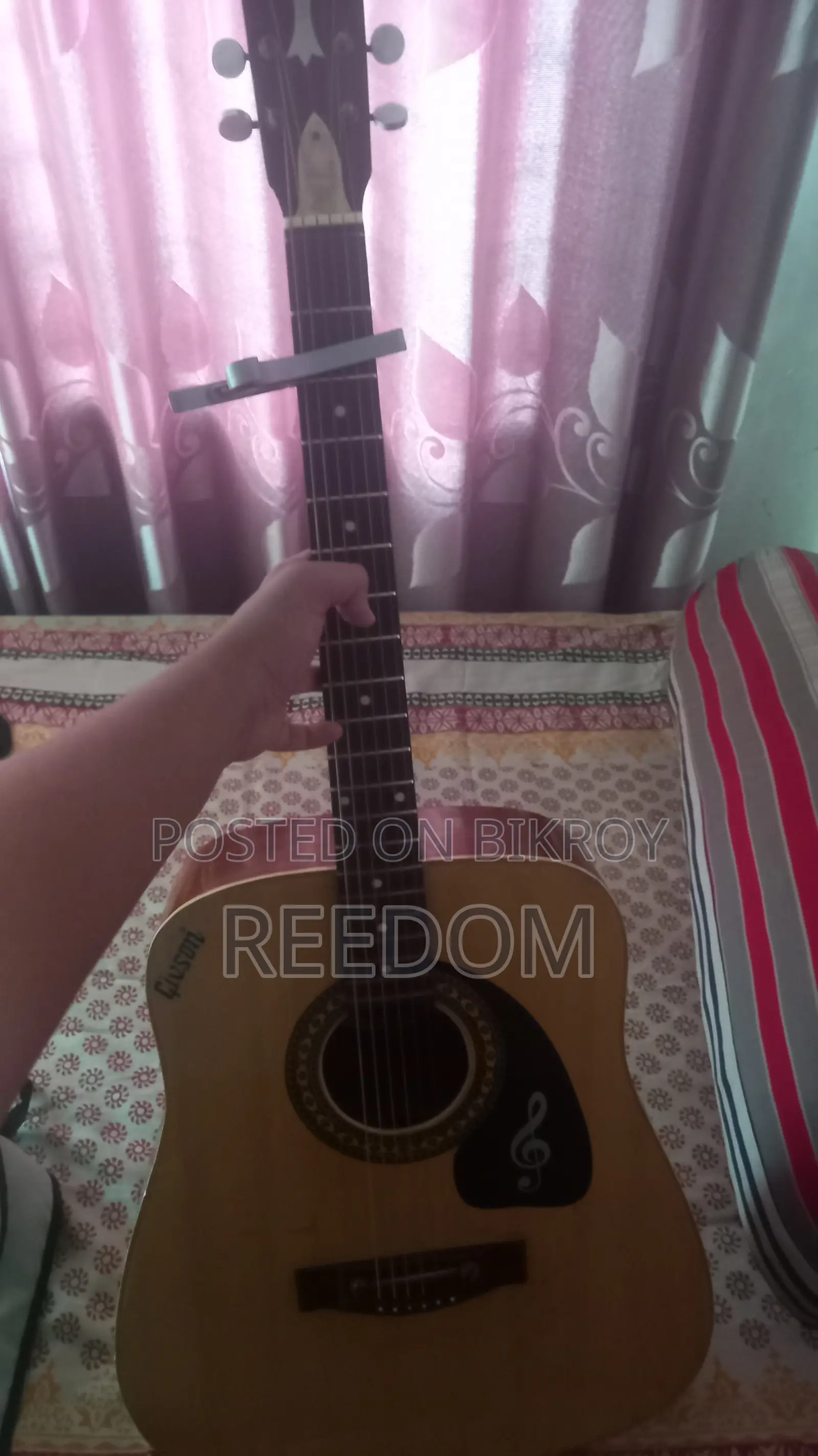 Givson Classic Guitar