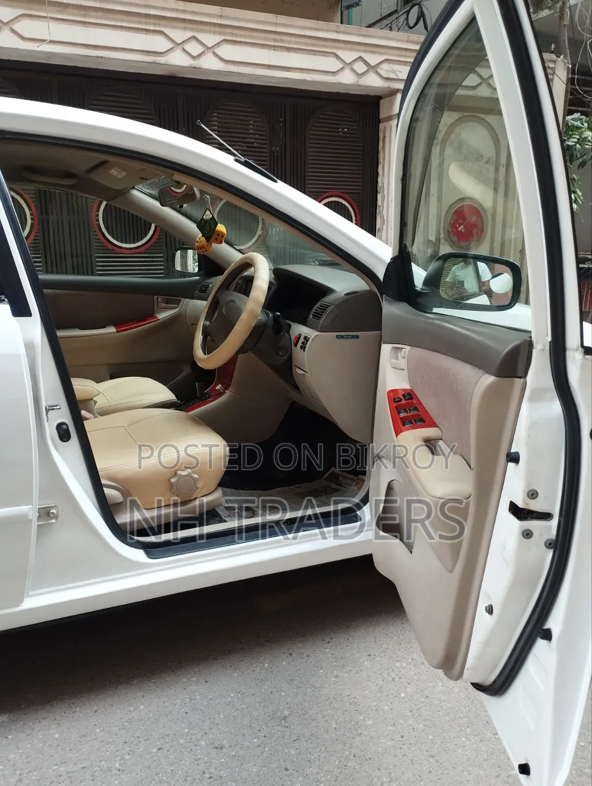 Toyota Corolla 2004 White