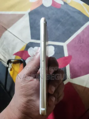 Apple iPhone 6s 64 GB
