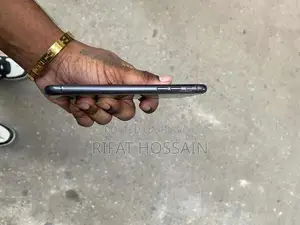 Apple iPhone 11 64 GB Black