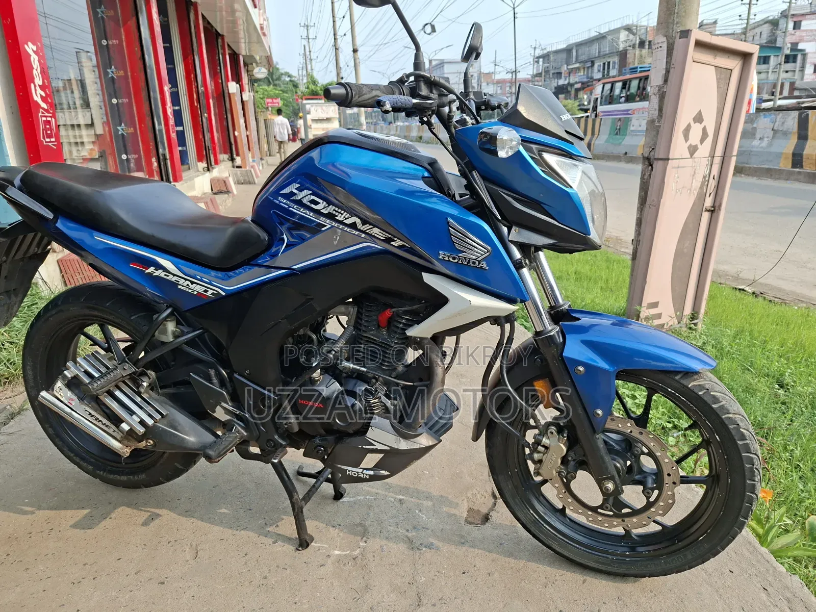 Honda Hornet 2019 Blue