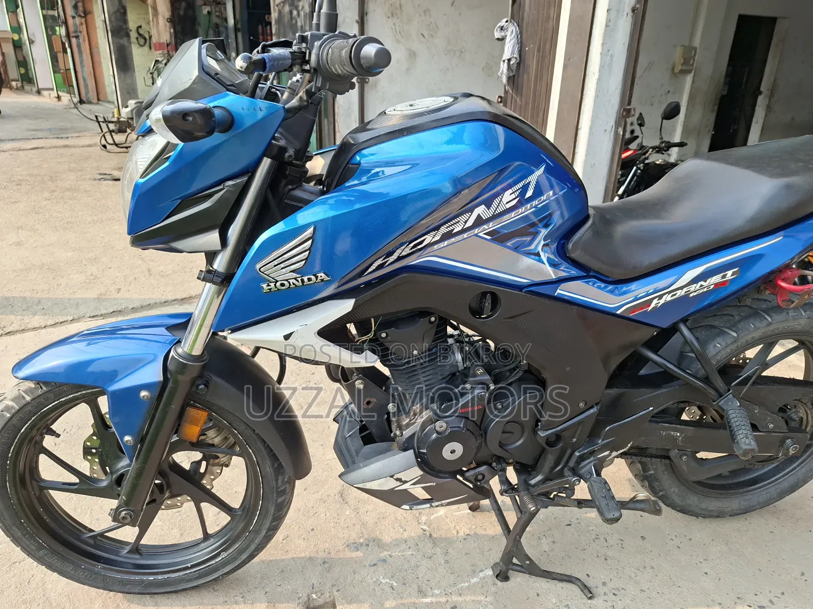Honda Hornet 2019 Blue