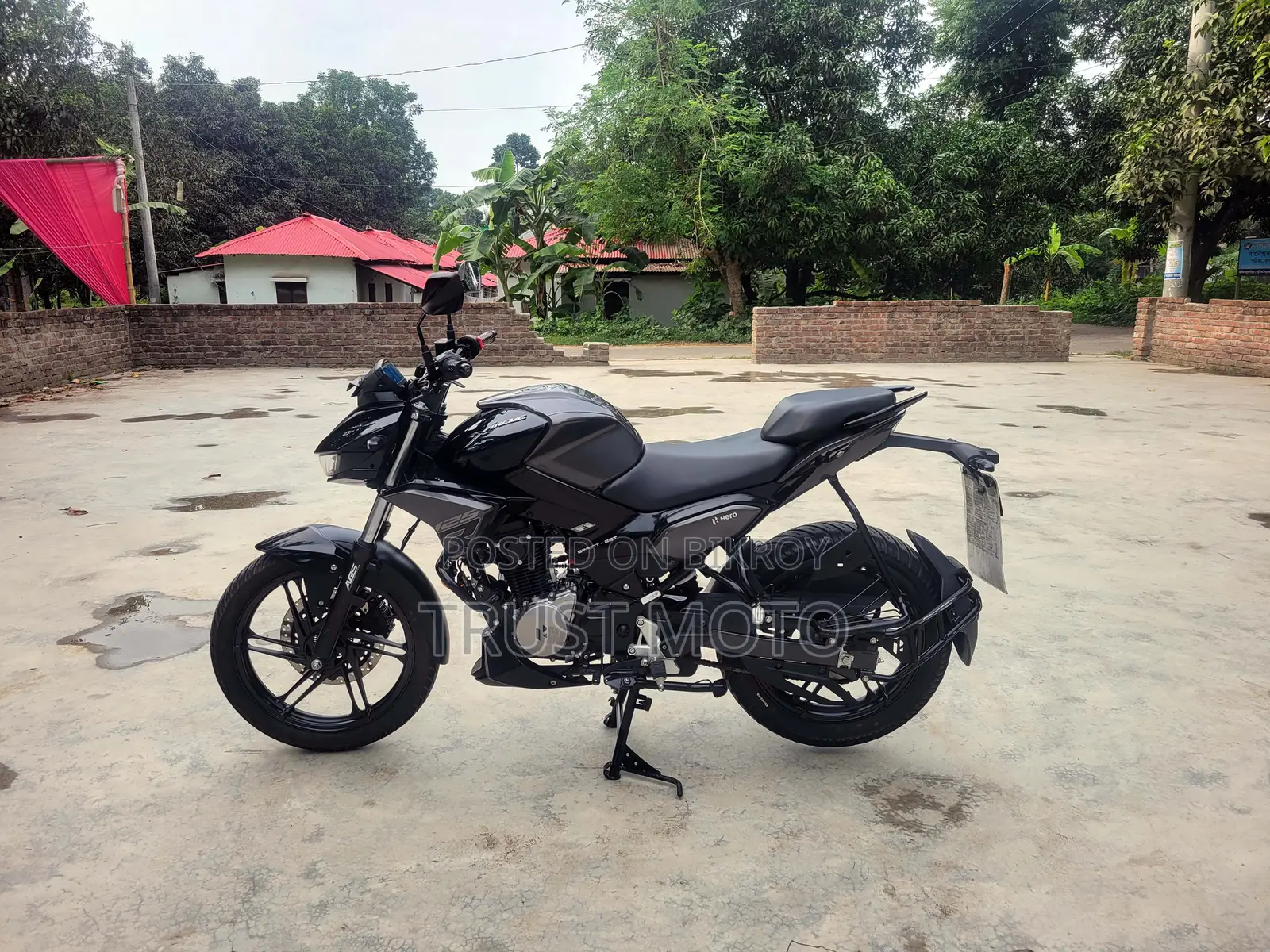 Hero Xtreme 125R 2025 Black
