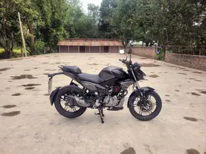 Hero Xtreme 125R 2025 Black