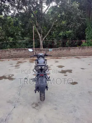 বাজাজ পালসার এন১৬০ ২০২৪ ব্ল্যাক