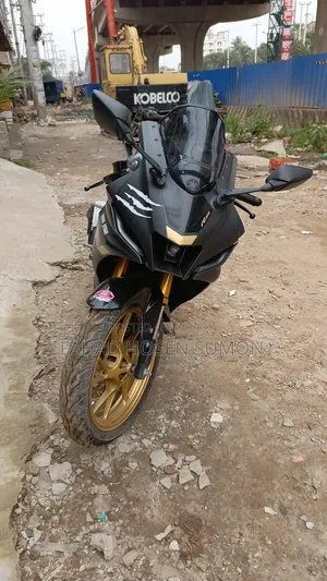 Yamaha R1 2024 Black