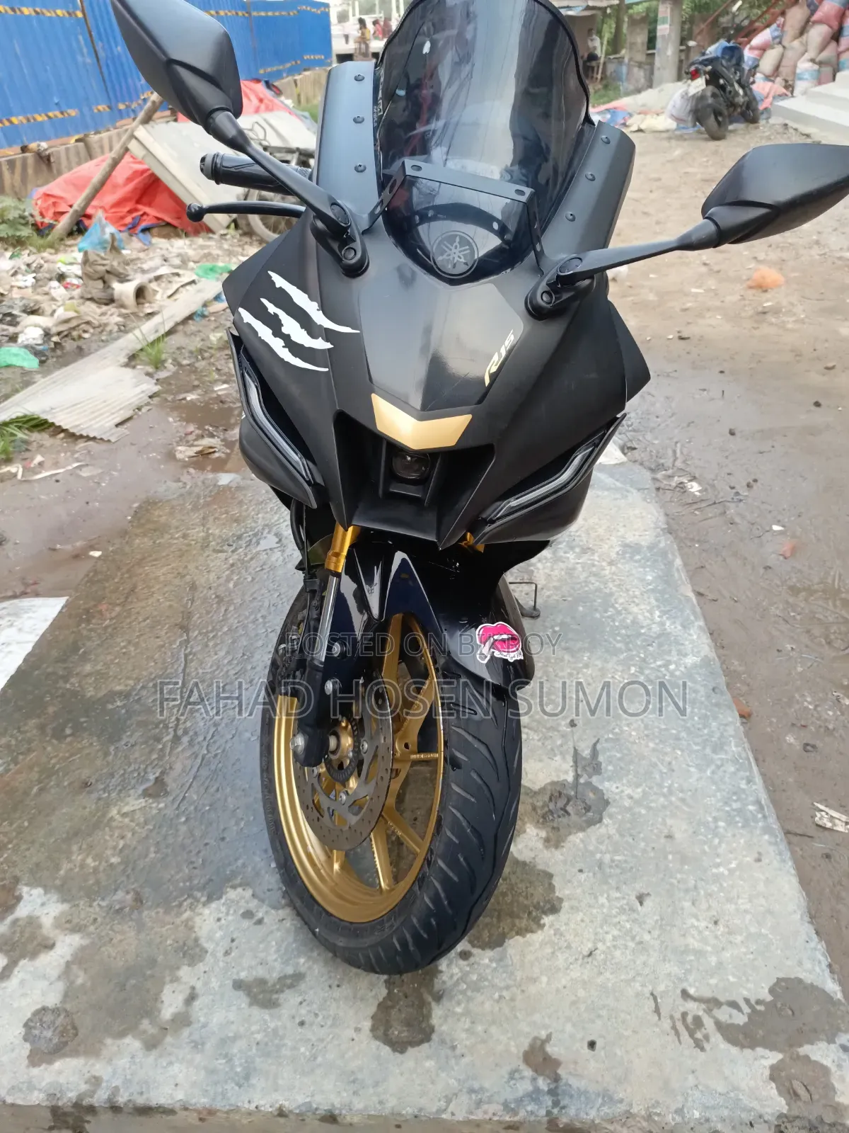 Yamaha R1 2024 Black