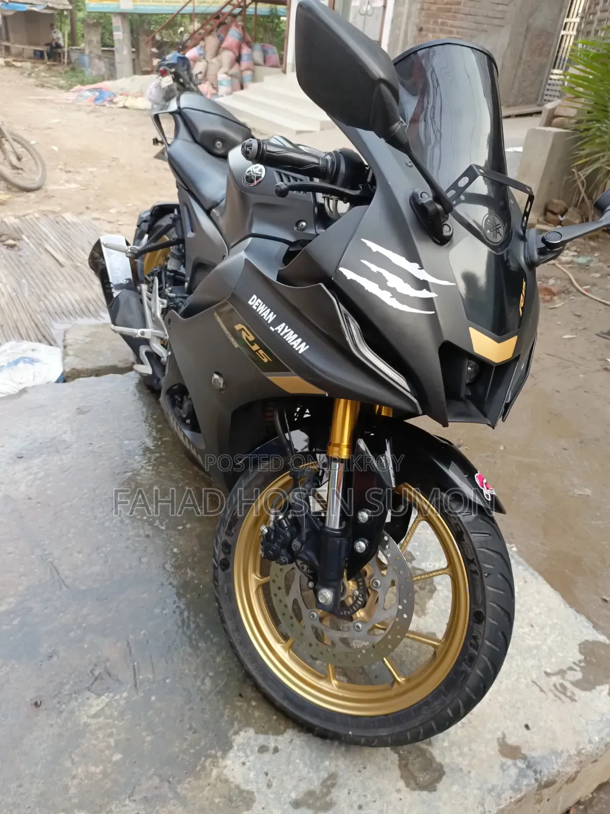 Yamaha R1 2024 Black