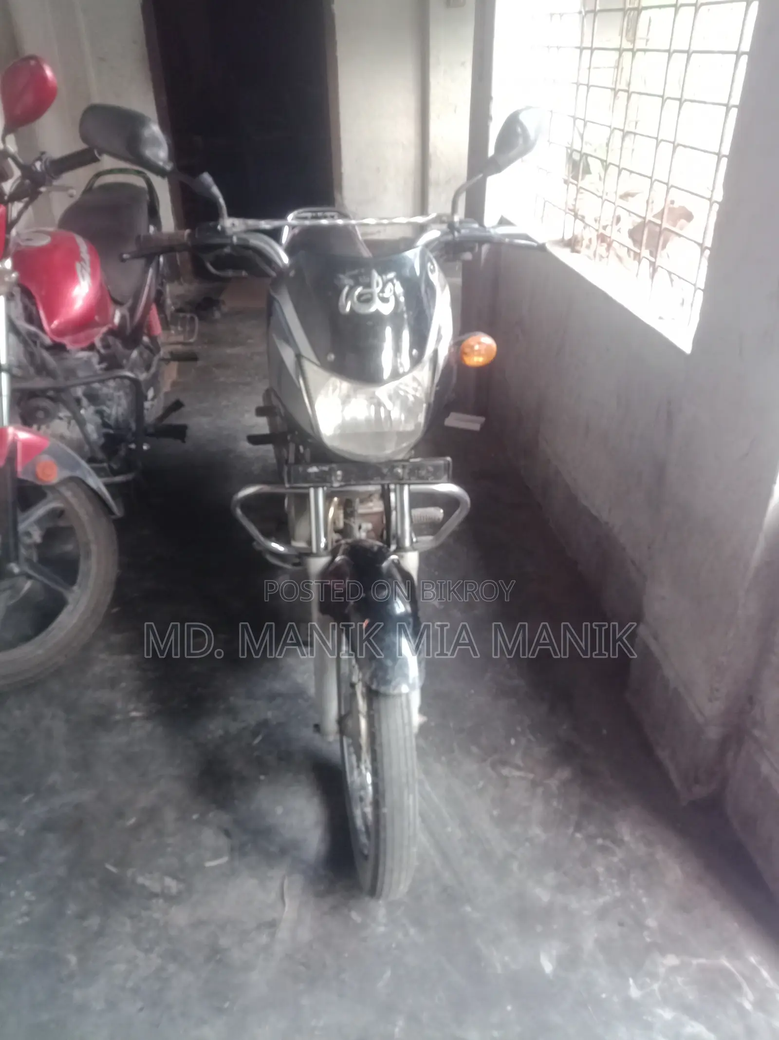 Bajaj CT 100 2012 Black