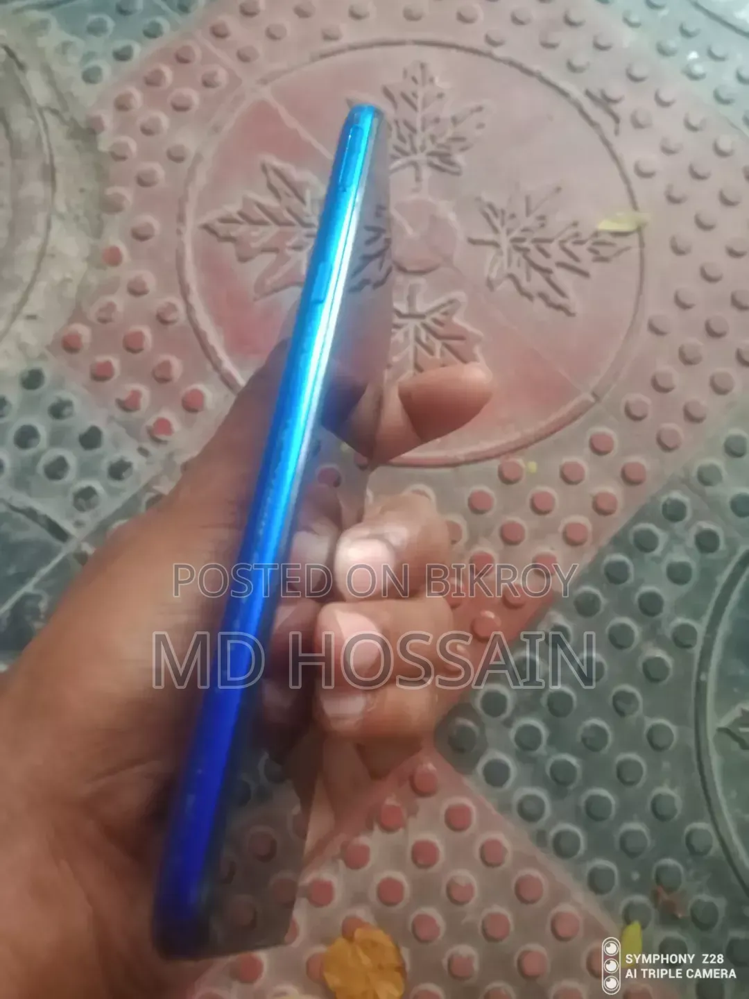Symphony Z18 32 GB Blue