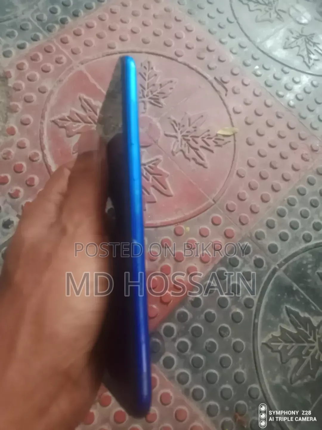 Symphony Z18 32 GB Blue