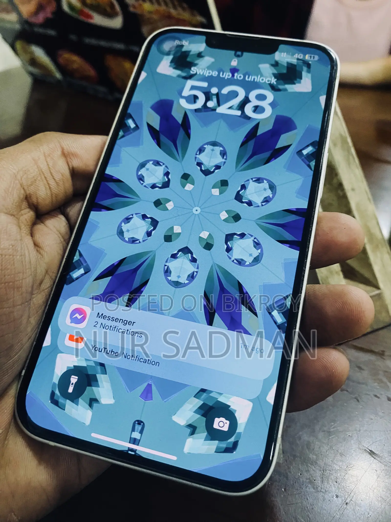 Apple iPhone 13 256 GB White