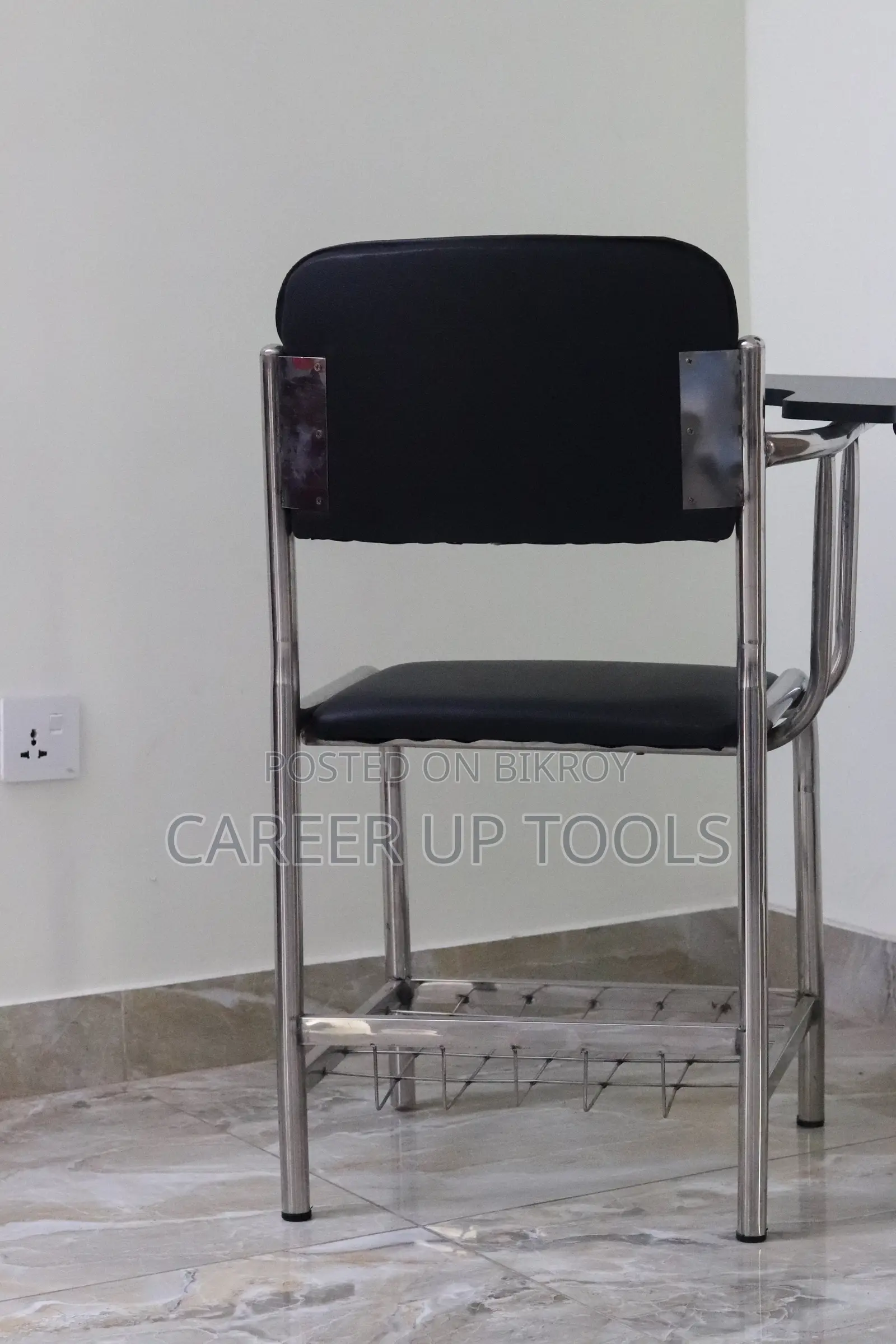 নতুন Ss স্টিল স্টুডেন্ট চেয়ার উইথ Writing Board | Unused | ১৭০০ টাকা