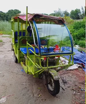Driver needed for large auto vehicle