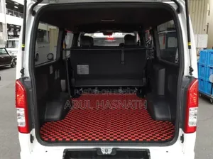 Toyota HiAce 2023 Pearl