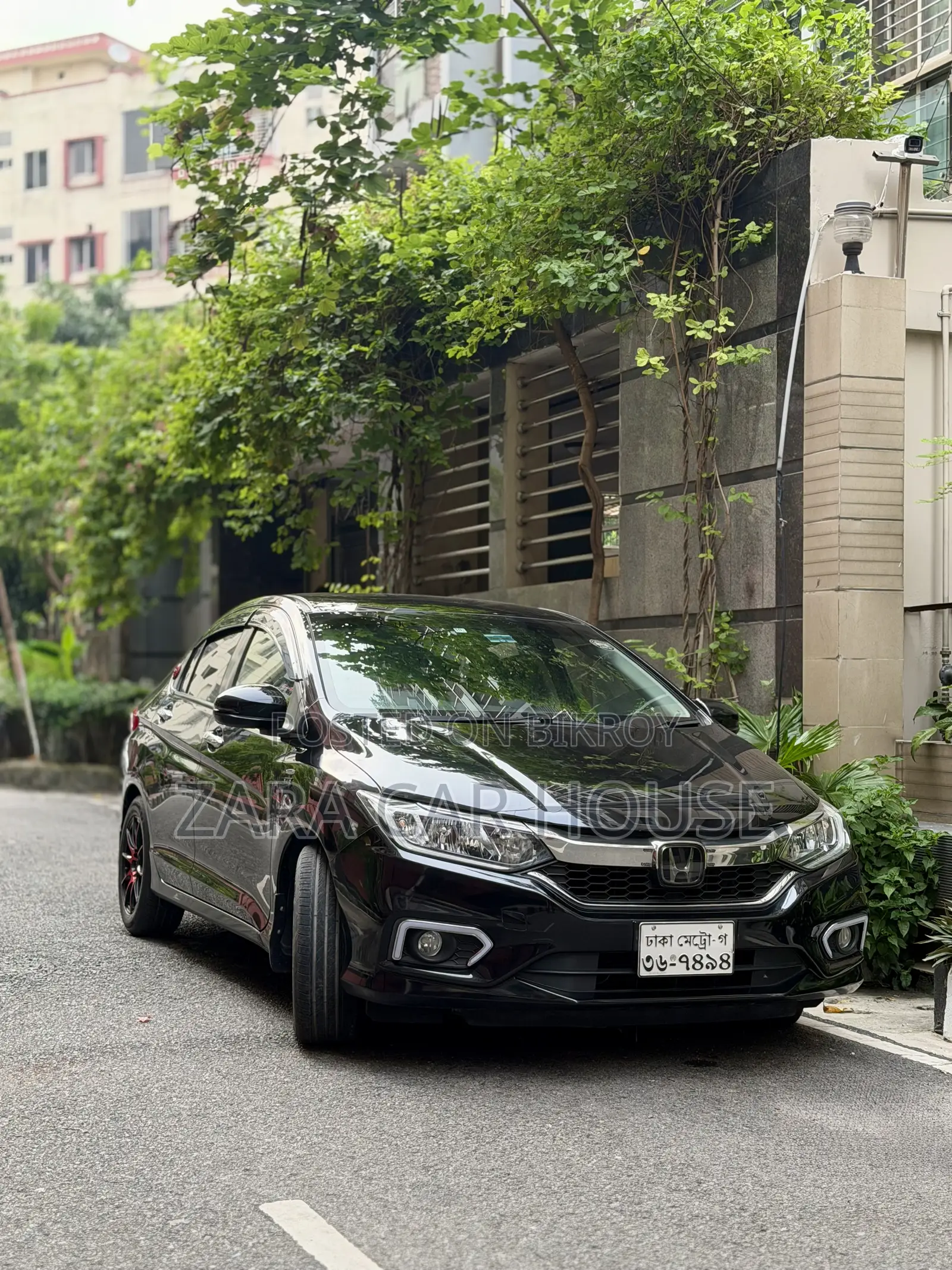 Honda Grace 1.5 Petrol All-Wheel Drive 2018 Black