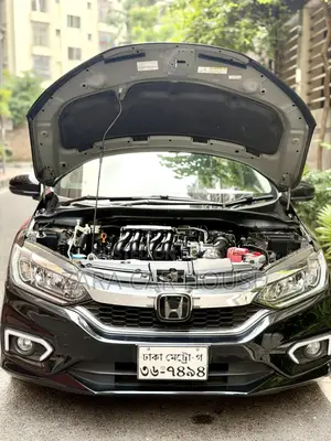 Honda Grace 1.5 Petrol All-Wheel Drive 2018 Black
