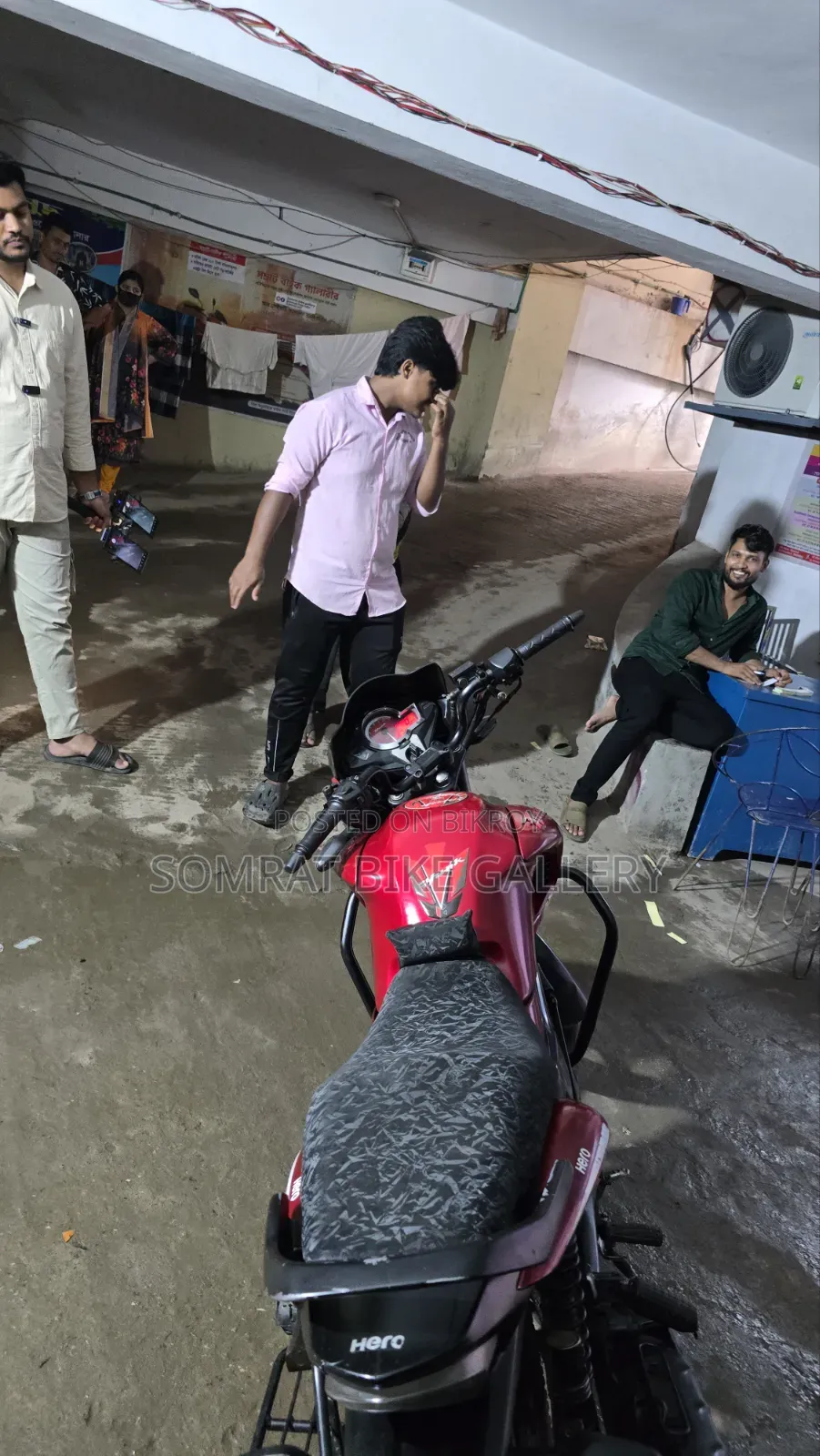 হিরো হাঙ্ক ২০১৬ লাল