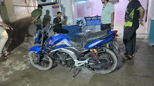 রানার টার্বো ১২৫ ২০১৭ নীল