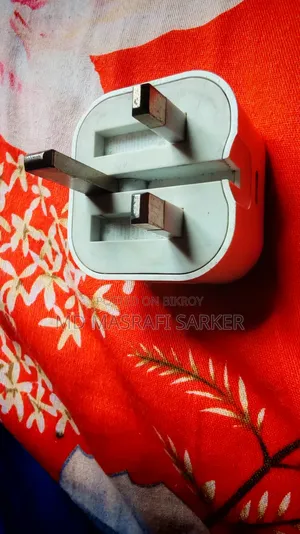 আইফোন ৩৩ ওয়াট চার্জার