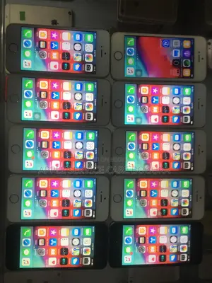Apple iPhone 5s 16 GB Gold