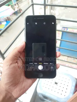 Apple iPhone 8 Plus 64 GB Black