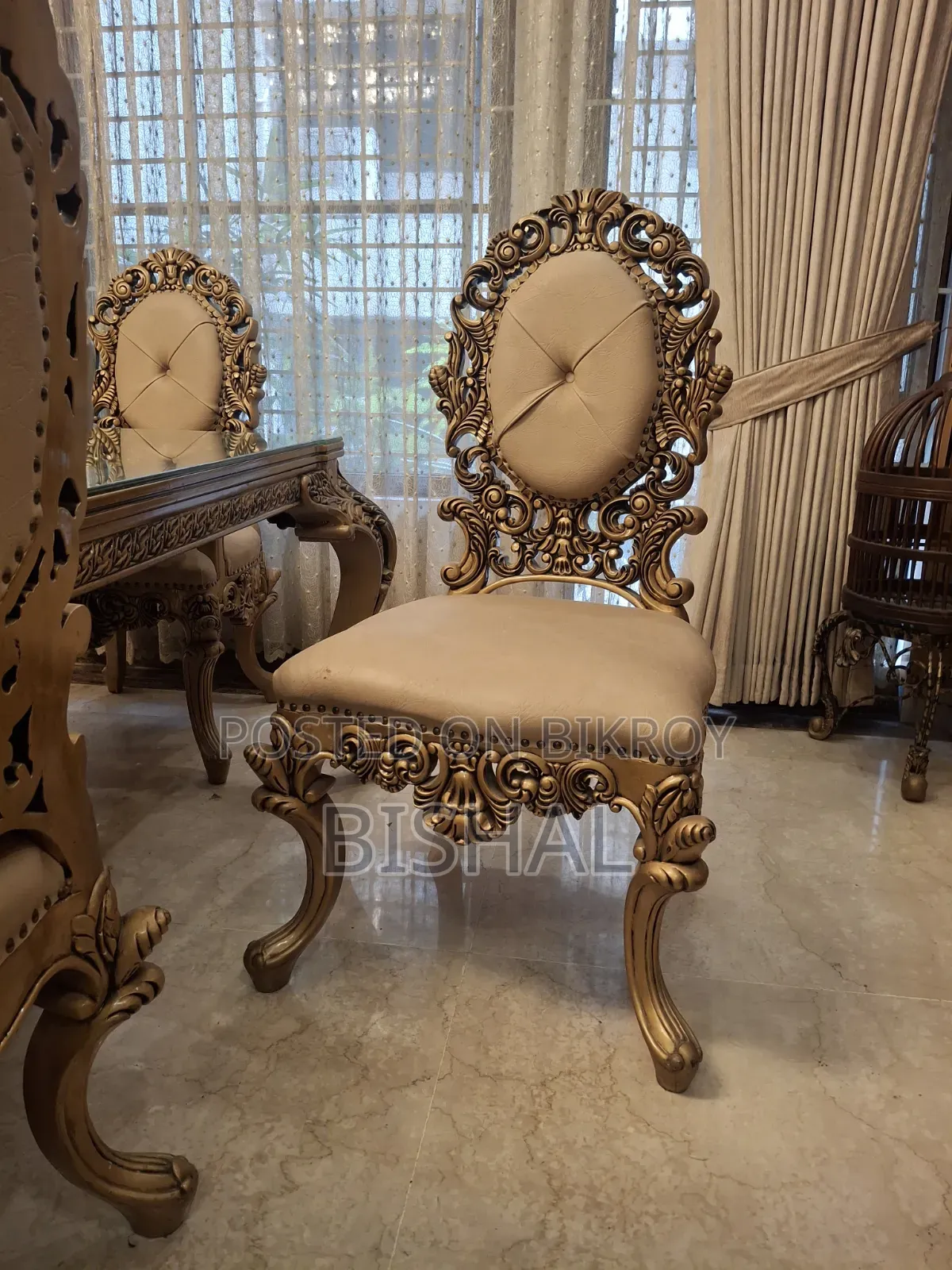 ০৮ চেয়ার ডাইনিং টেবিল (ভিক্টোরিয়ান)