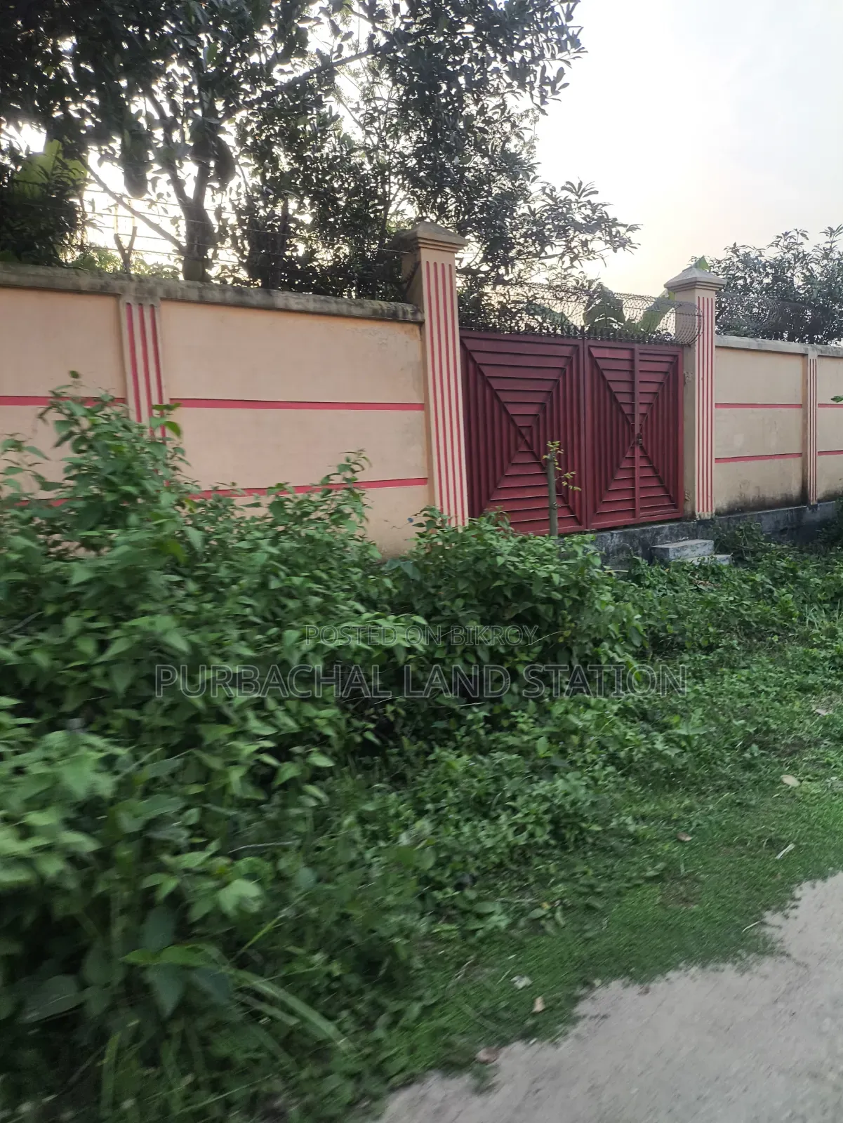 Sector: 26, East-North Corner 75 Ft Road 10 Katha Plot Sale in Purbachal