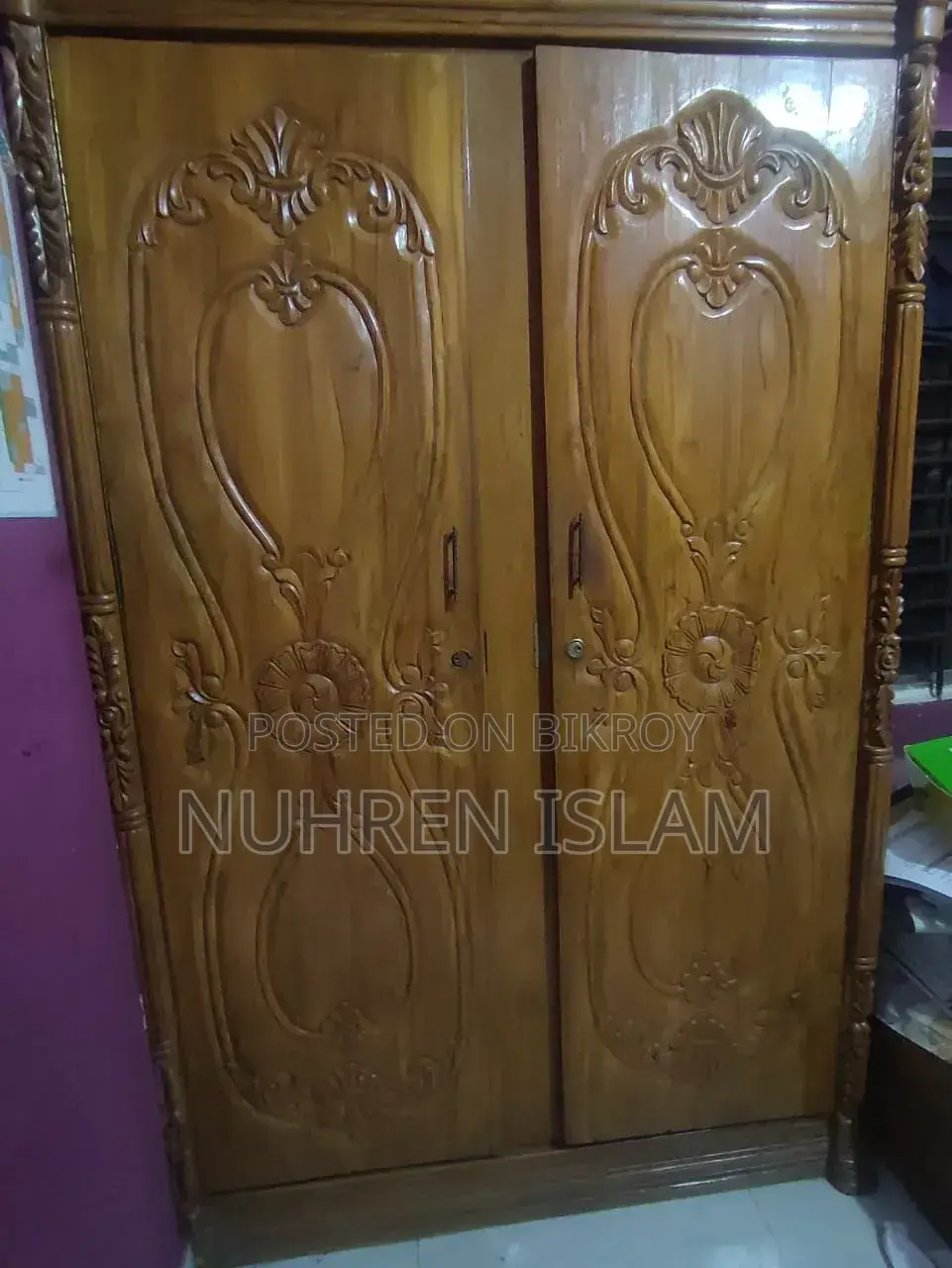 Wooden Almirah
