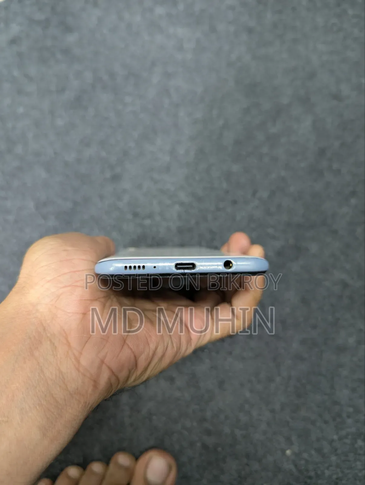 Samsung Galaxy A50 64 GB White