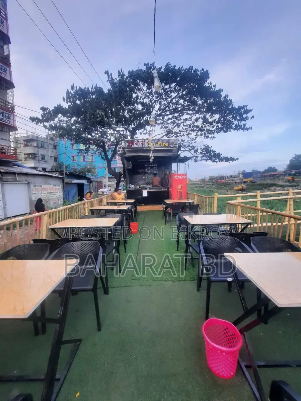 A food cart will be sold at a very low price