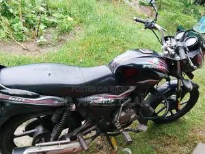 Bajaj Discover 100 2016 Black