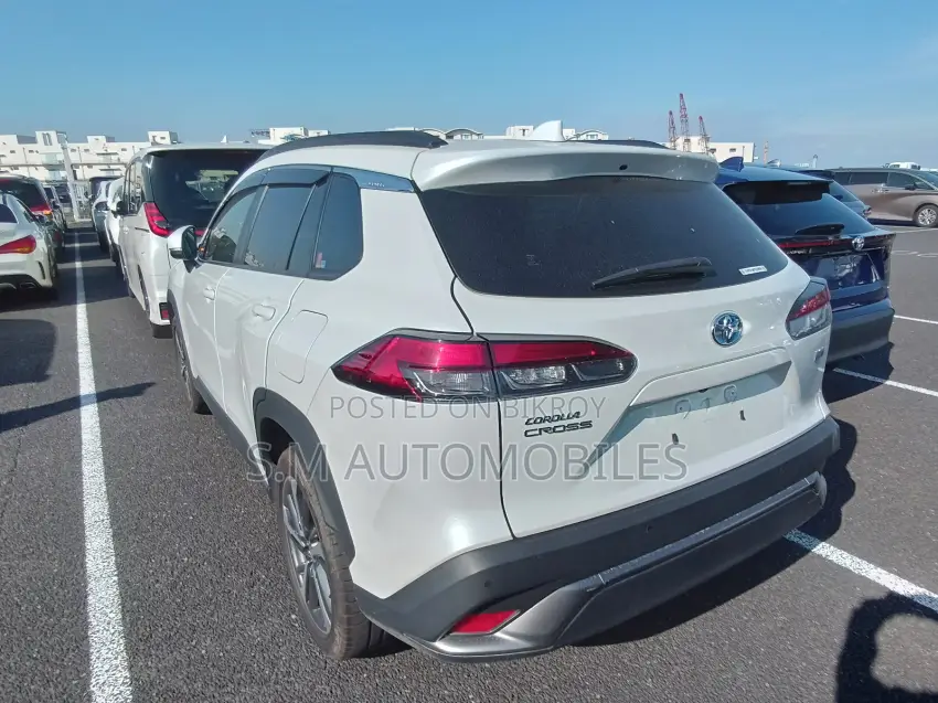 Toyota Corolla Cross 1.8 Hybrid AWD 2021 Pearl