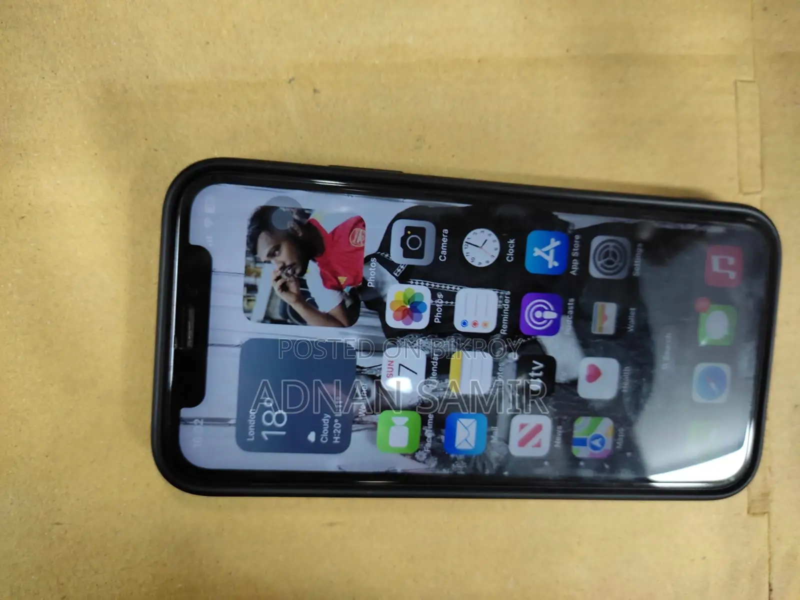 Apple iPhone X 64 GB Black